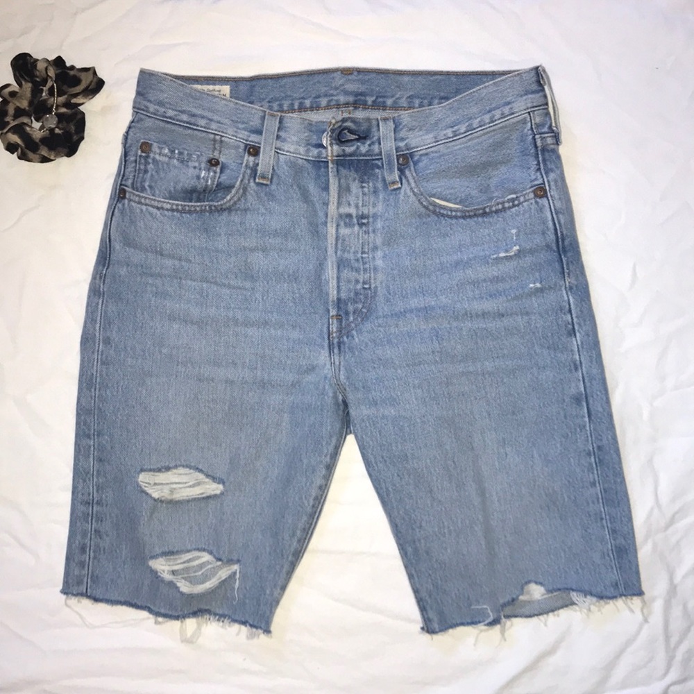Levi’s 501 Mid Length Shorts